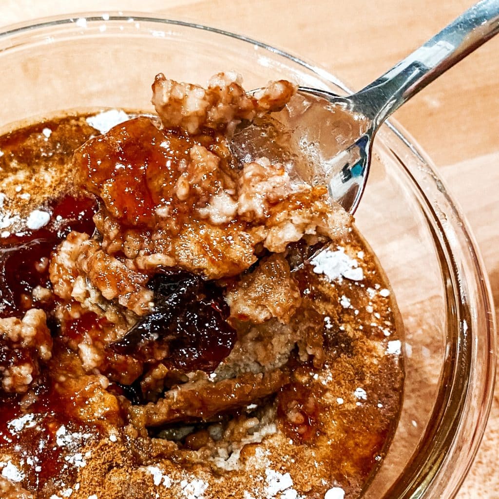 Close up of ZEGO French Toast Baked Oats